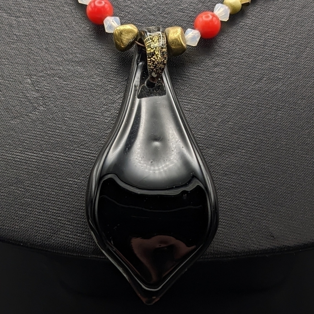 Glass Fish Scene Pendant on Beaded Chain - Lampwork - Picture 4 of 8
